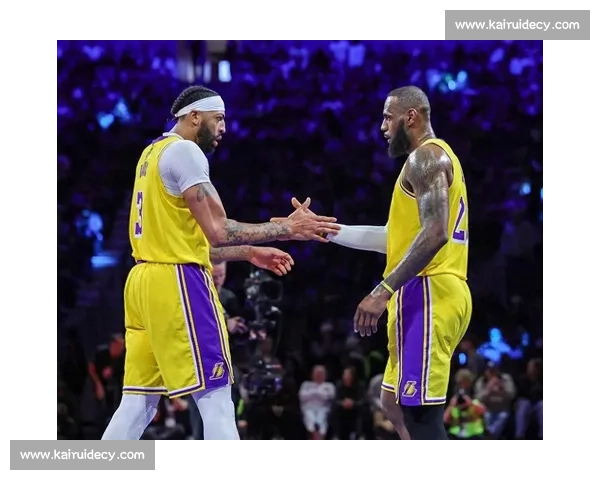 湖人对决热火第四场全场录像回顾詹眉统治攻防关键时刻解析