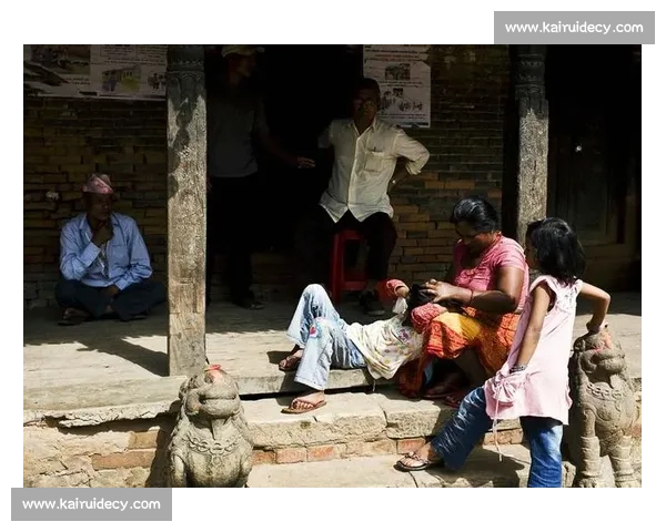 印度与尼泊尔足球对决全程直播精彩瞬间回顾与分析