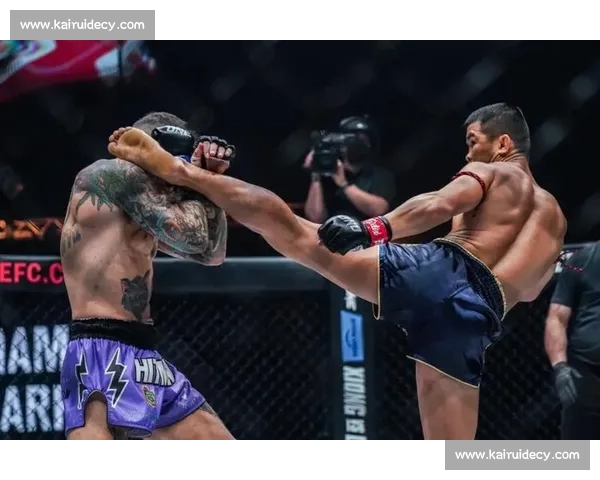 穆斯里穆与播求激战再起 泰拳与综合格斗的巅峰对决